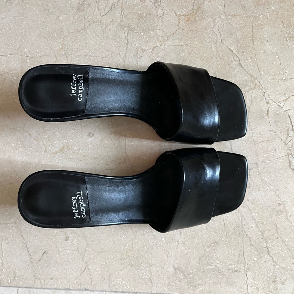 Jeffrey Campbell size 7 wedge sandals